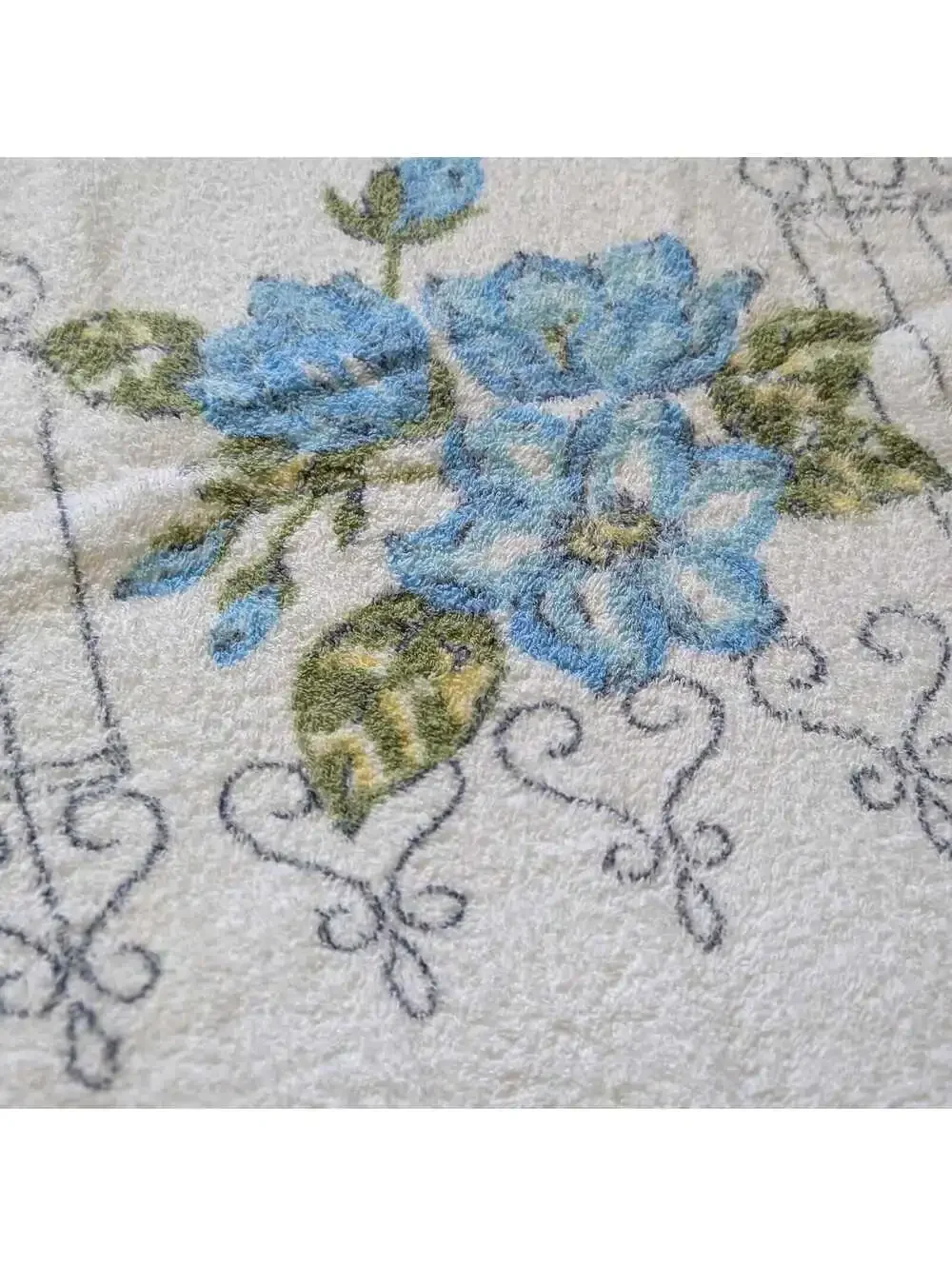 Vintage Bath Towel with Blue Floral Pattern